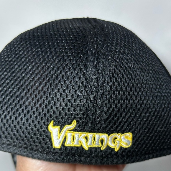 Minnesota Vikings New Era stretch Medium-large. - Picture 4 of 8